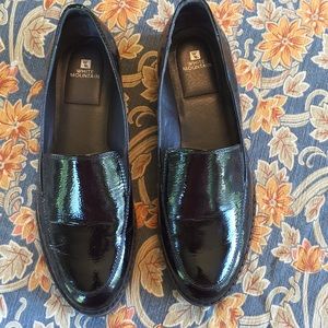 9M White Mountain Black Patent Leather Loafers